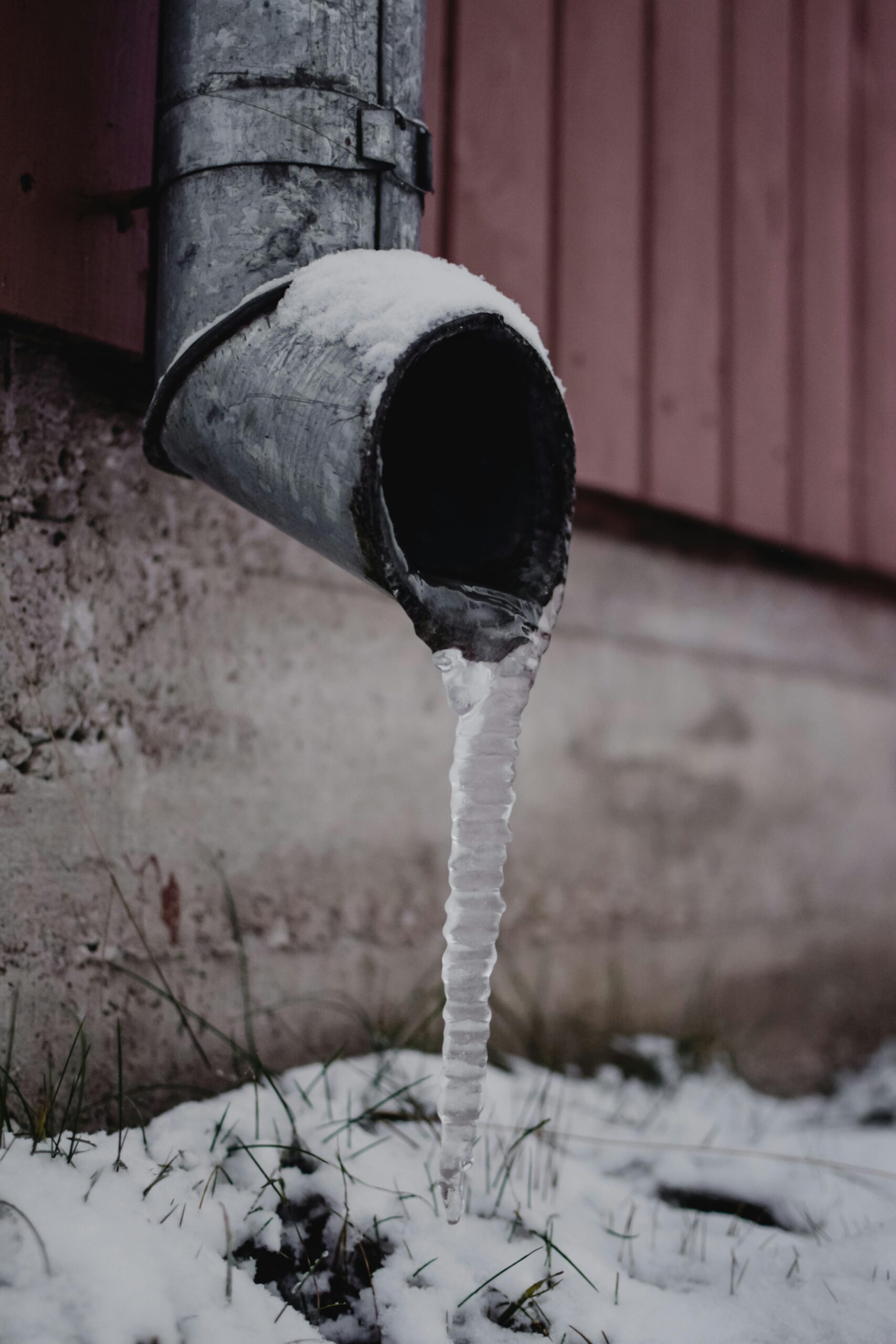 Bevroren leidingen in de winter voorkomen